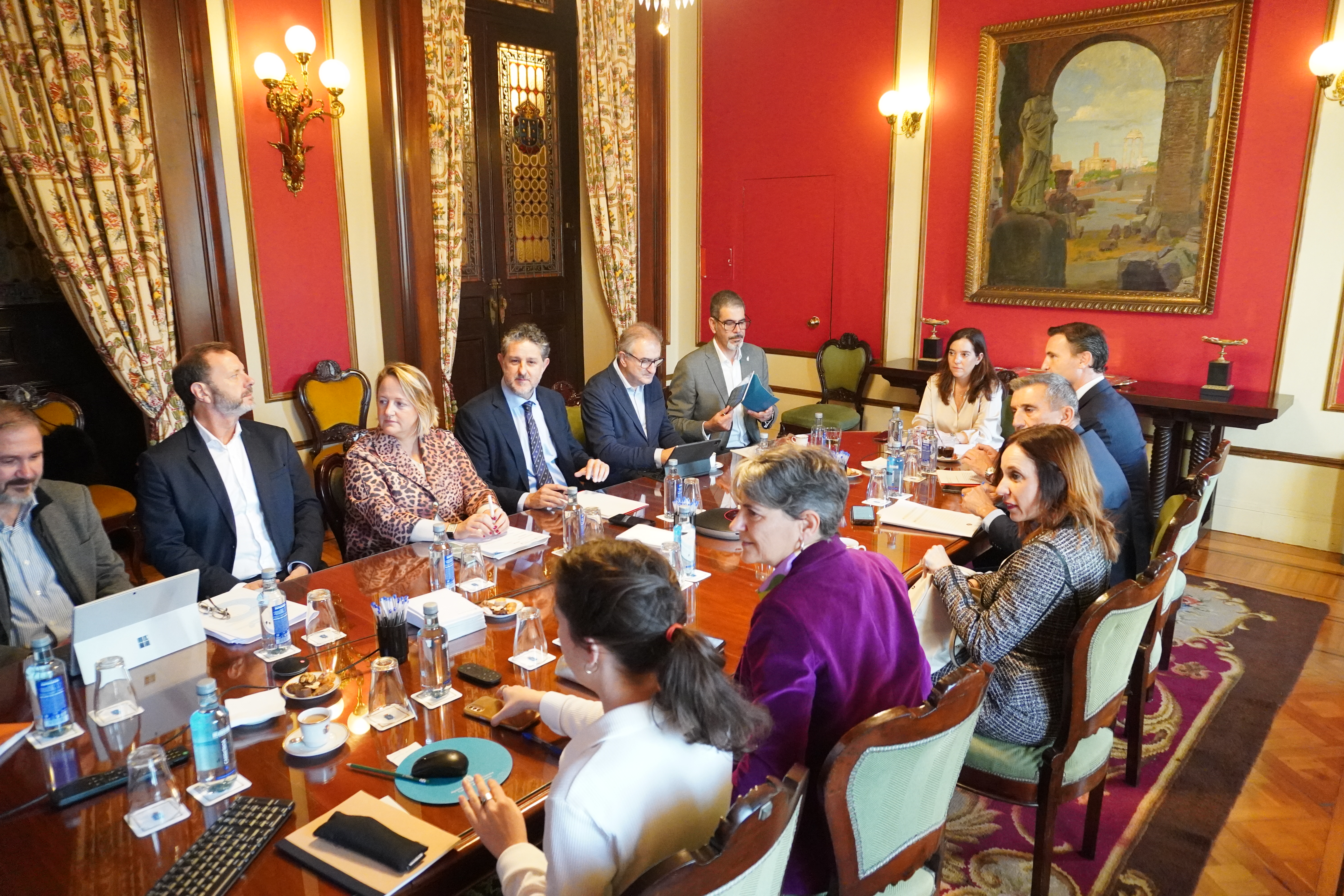 As cidades da rede foram recebidas no Palácio Municipal da Corunha.